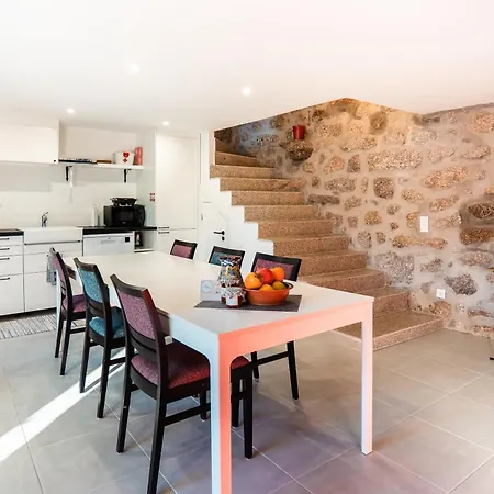 Seara - Casas Da Vinha بيت ضيافة