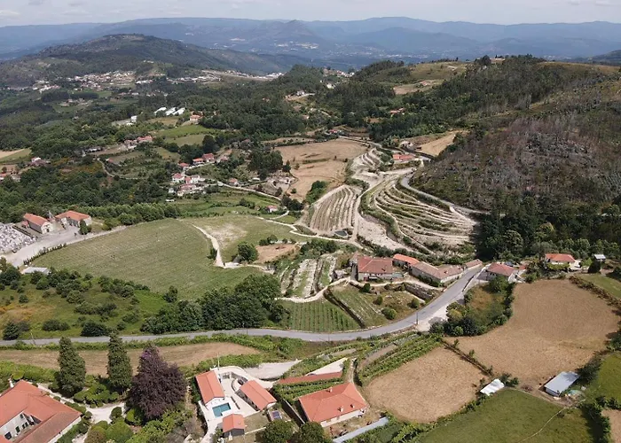 Seara - Casas Da Vinha 3*